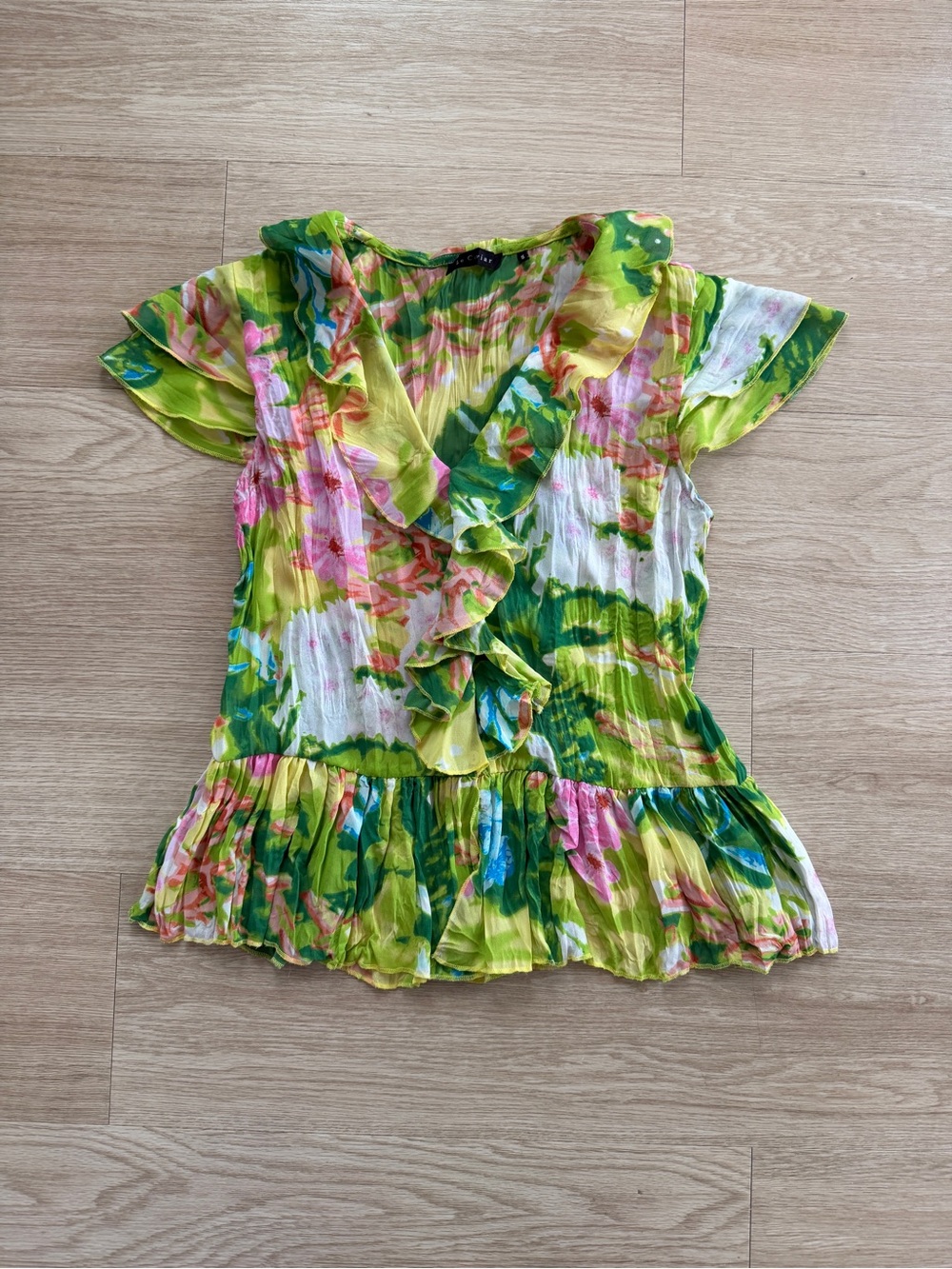 Le Caviar Floral Multicolor Ruffle Flounce Button Women’s Blouse Size Small